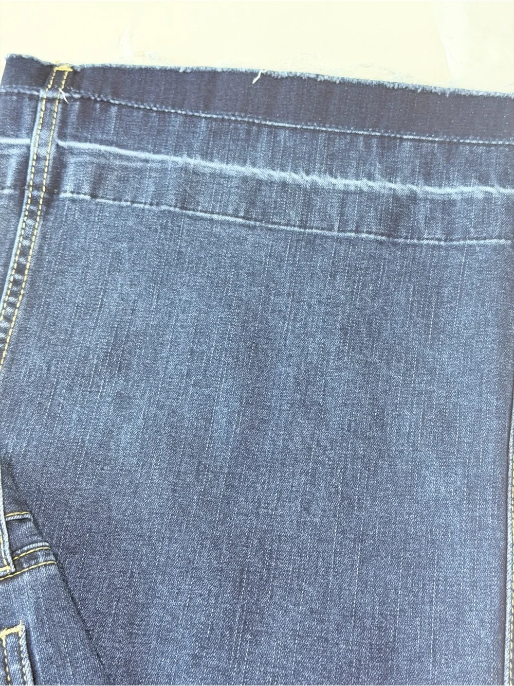 Women's wide straight leg midrise baggy pocket denim jeans. Size medium. - Picture 3 of 9